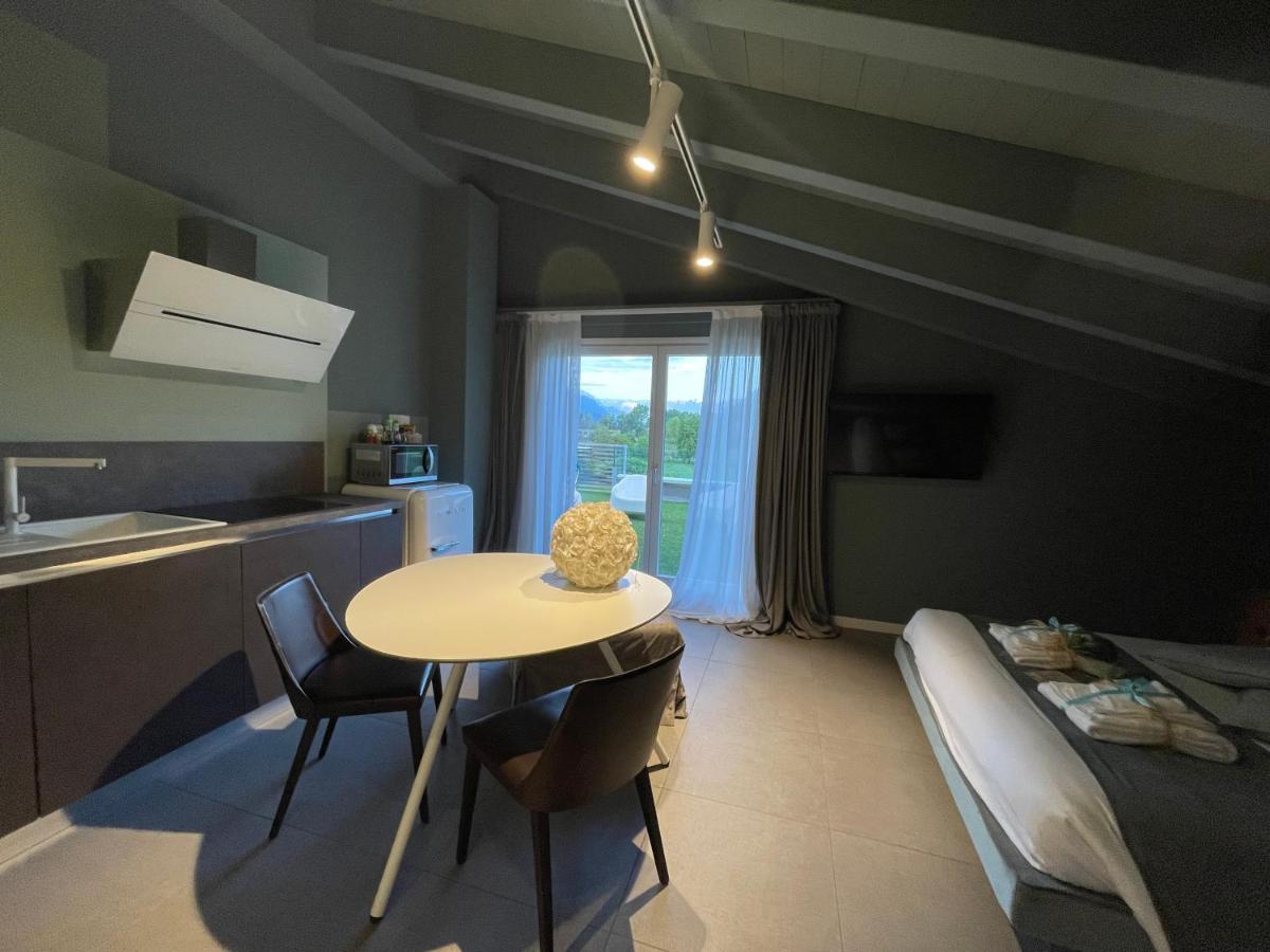 Art B&B Design Costa Volpino Εξωτερικό φωτογραφία