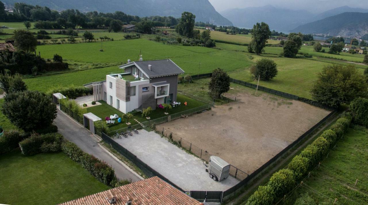 Art B&B Design Costa Volpino Εξωτερικό φωτογραφία