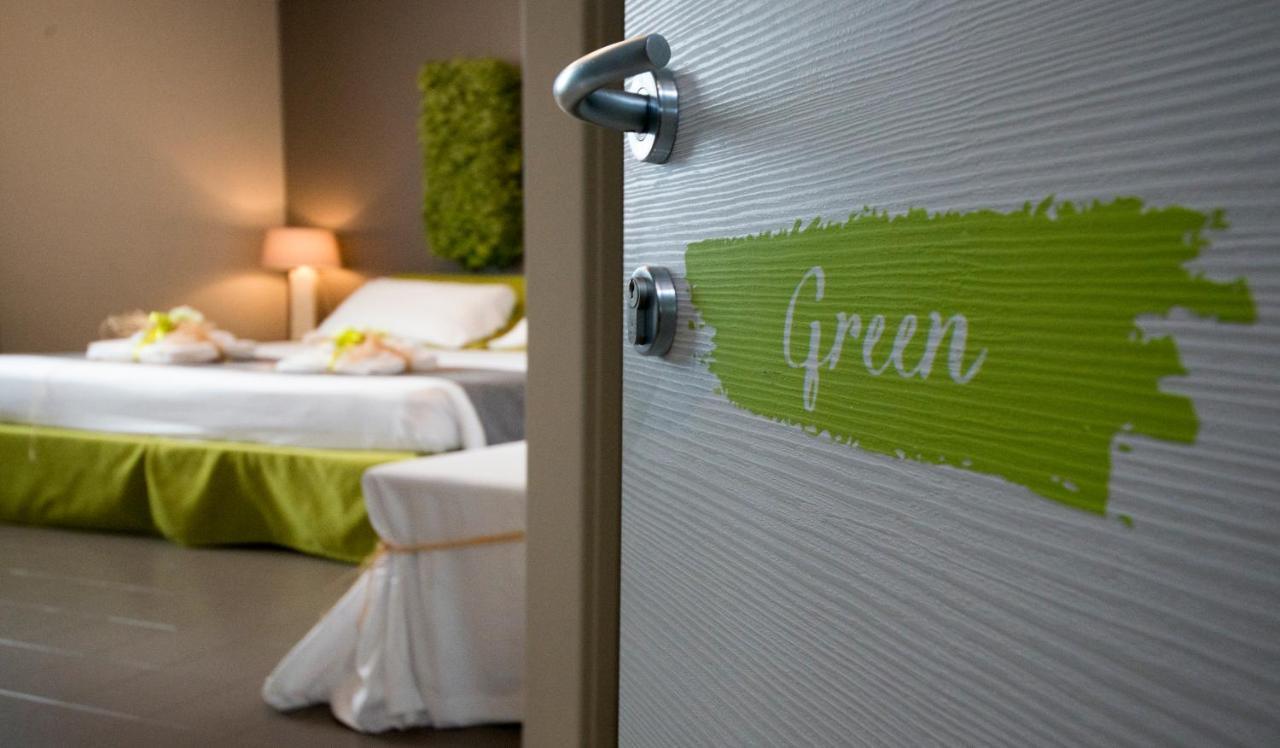 Art B&B Design Costa Volpino Εξωτερικό φωτογραφία